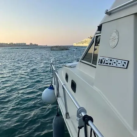 Odissea Boat - Esperienza Romantica Per Coppia In Yacht ספינת מלון